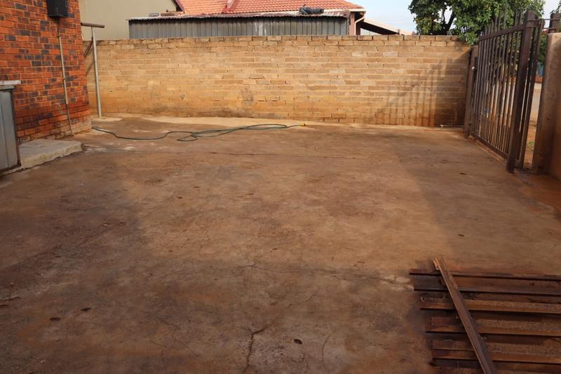 2 Bedroom Property for Sale in Soshanguve UU Gauteng