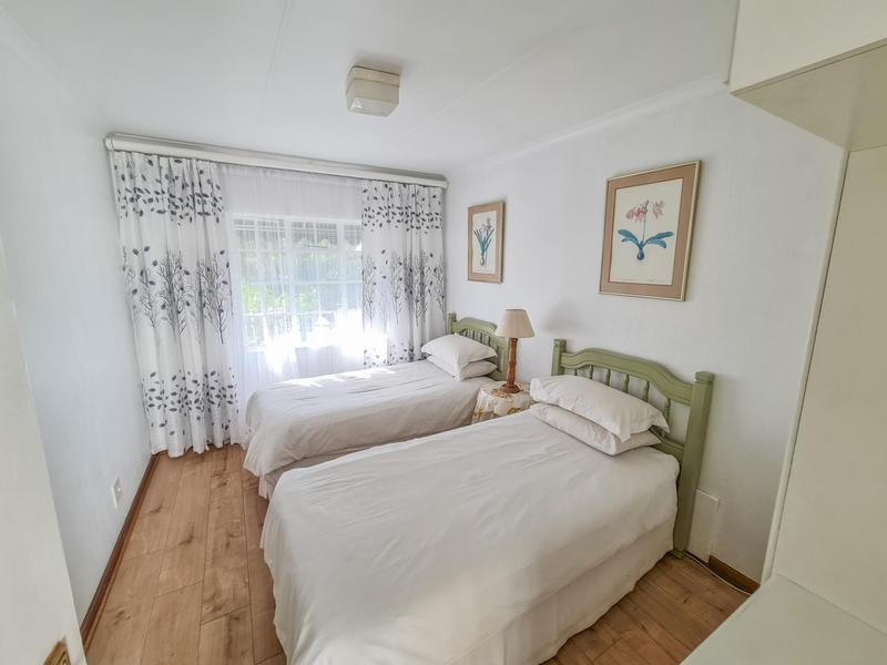 To Let 2 Bedroom Property for Rent in Craighall Park Gauteng