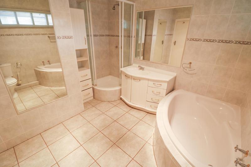 To Let 3 Bedroom Property for Rent in Hyde Park Gauteng