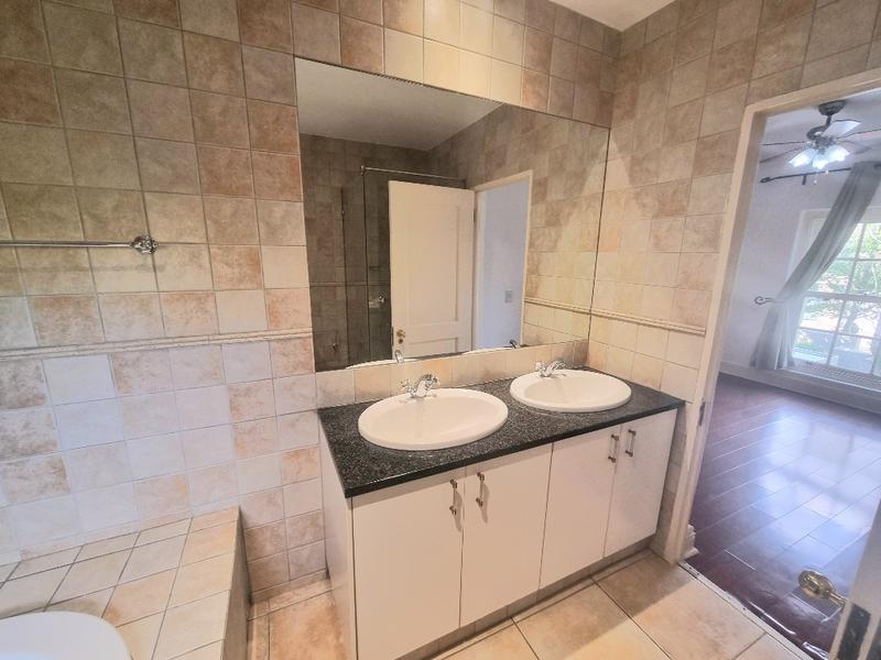 To Let 2 Bedroom Property for Rent in Sandown Gauteng