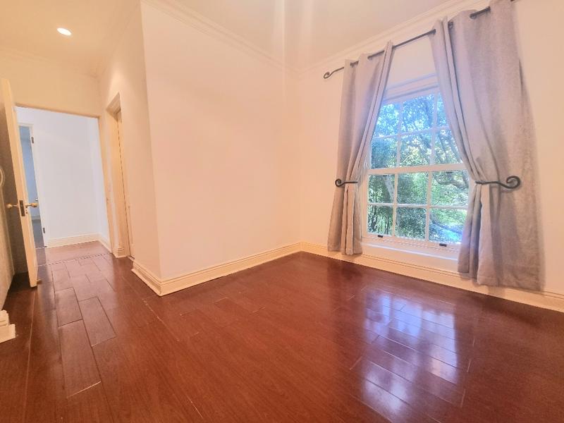 To Let 2 Bedroom Property for Rent in Sandown Gauteng