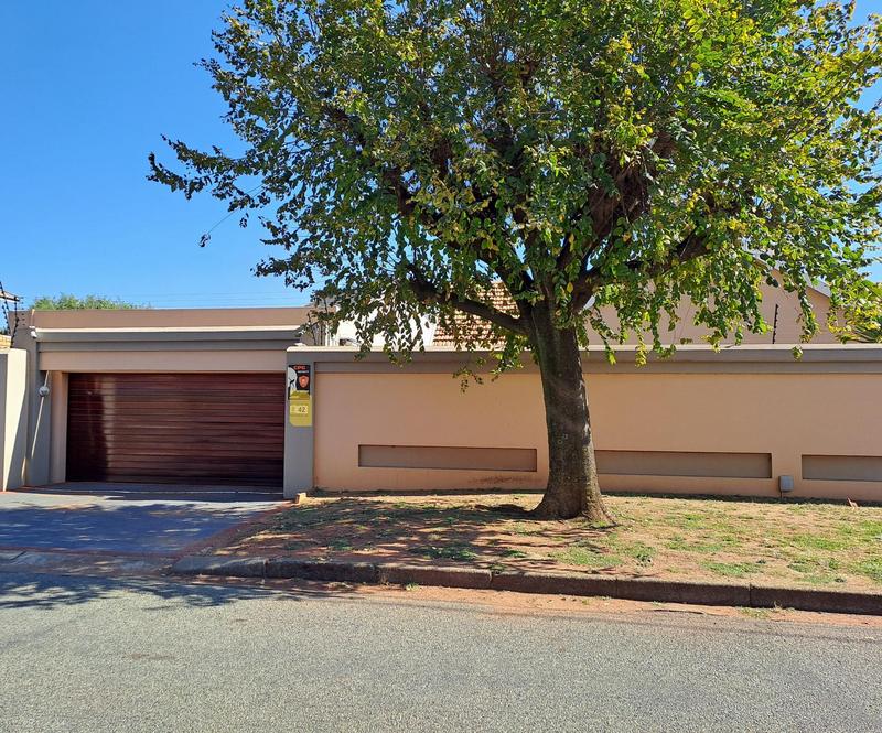4 Bedroom Property for Sale in Sunnyridge Gauteng