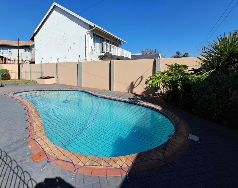 4 Bedroom Property for Sale in Sunnyridge Gauteng