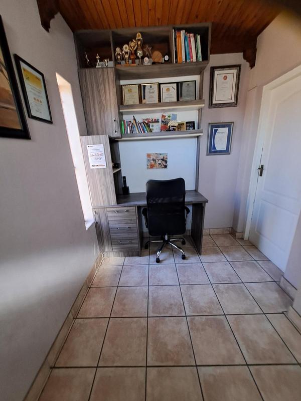 4 Bedroom Property for Sale in Sunnyridge Gauteng