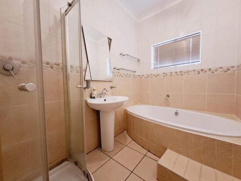 4 Bedroom Property for Sale in Sunnyridge Gauteng