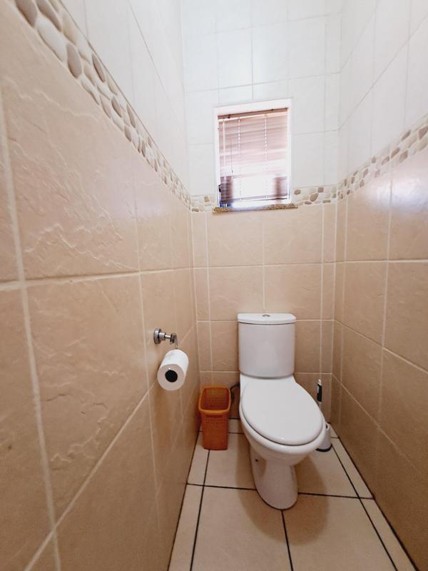 4 Bedroom Property for Sale in Sunnyridge Gauteng