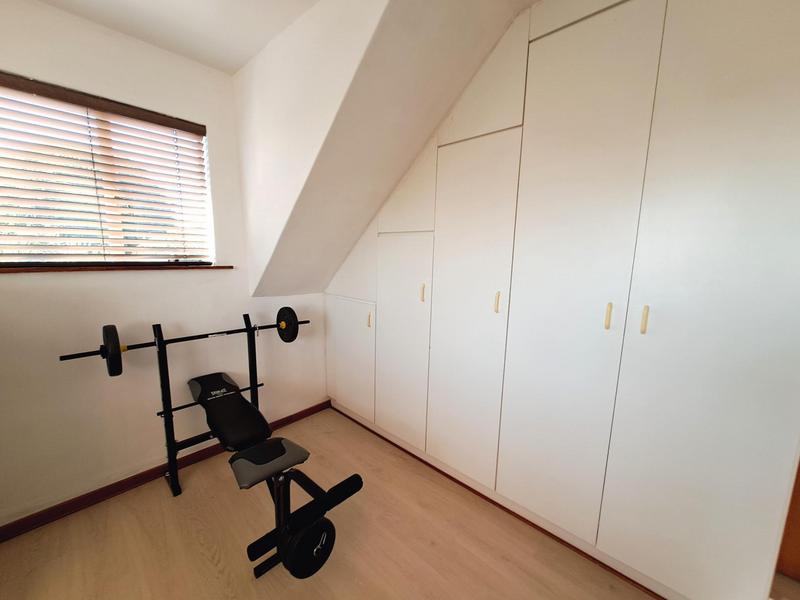4 Bedroom Property for Sale in Sunnyridge Gauteng
