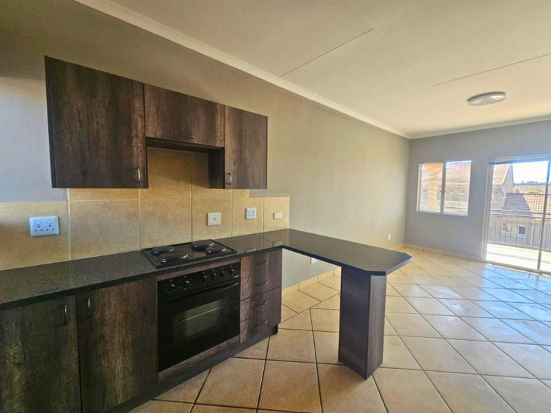 1 Bedroom Property for Sale in Glen Marais Gauteng