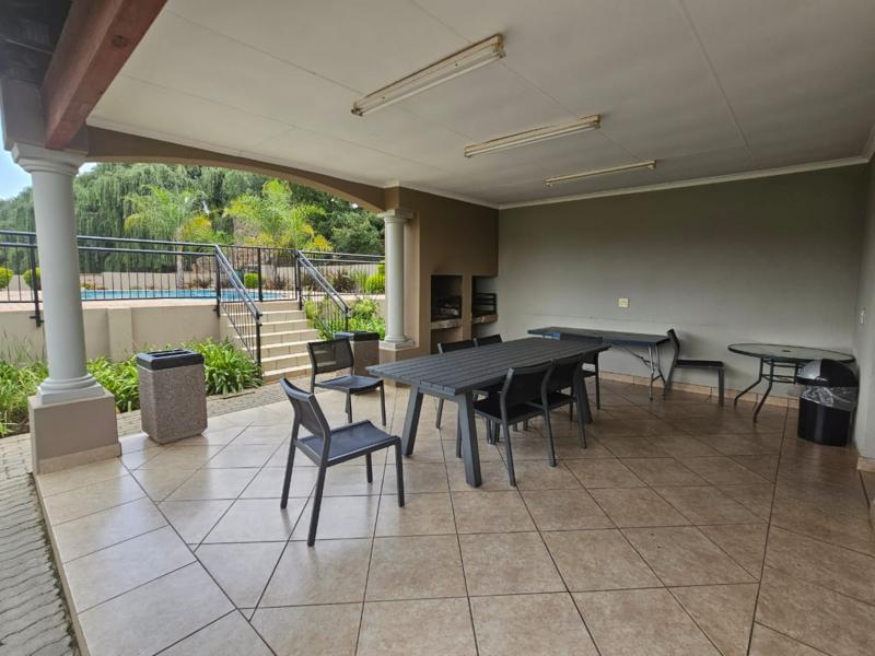 1 Bedroom Property for Sale in Glen Marais Gauteng