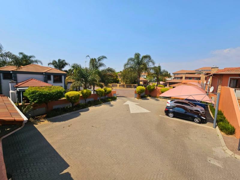 3 Bedroom Property for Sale in Glen Marais Gauteng