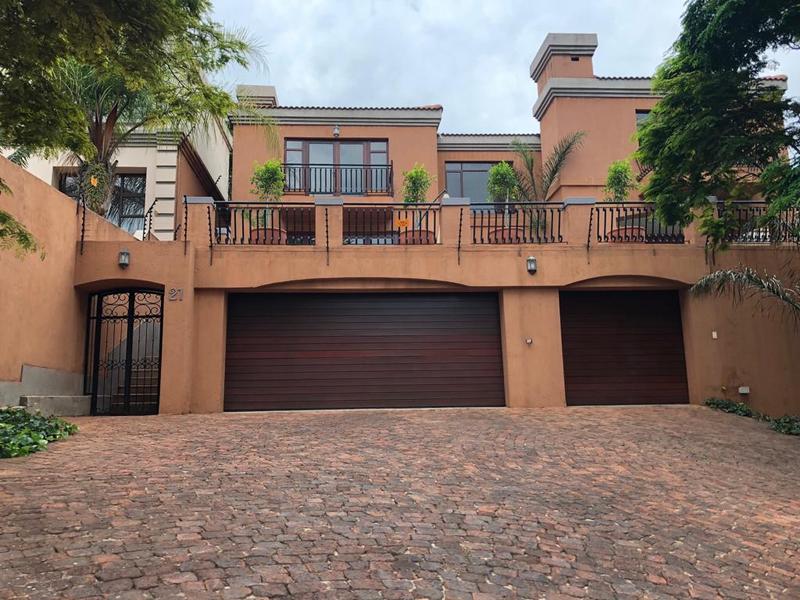 To Let 4 Bedroom Property for Rent in Waterkloof A H Gauteng