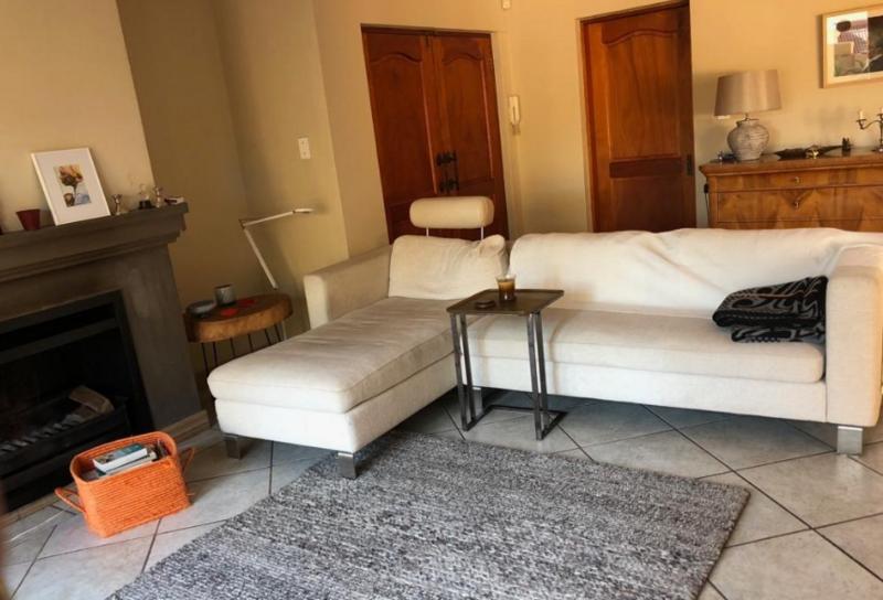 To Let 4 Bedroom Property for Rent in Waterkloof A H Gauteng