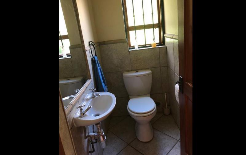 To Let 4 Bedroom Property for Rent in Waterkloof A H Gauteng