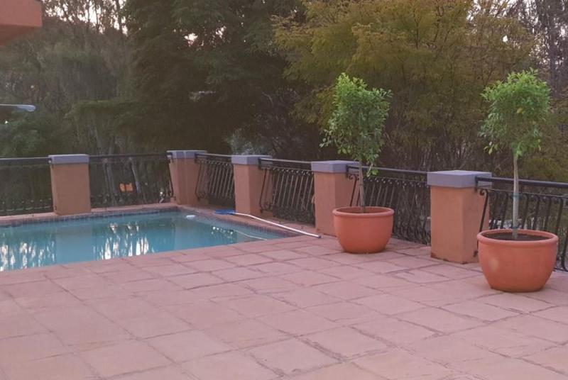 To Let 4 Bedroom Property for Rent in Waterkloof A H Gauteng
