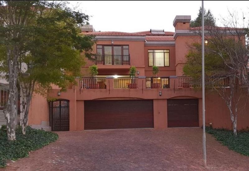 To Let 4 Bedroom Property for Rent in Waterkloof A H Gauteng