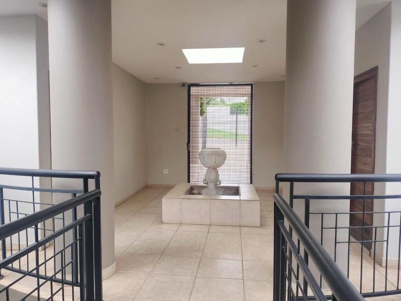 To Let 5 Bedroom Property for Rent in Waterkloof Heights Gauteng