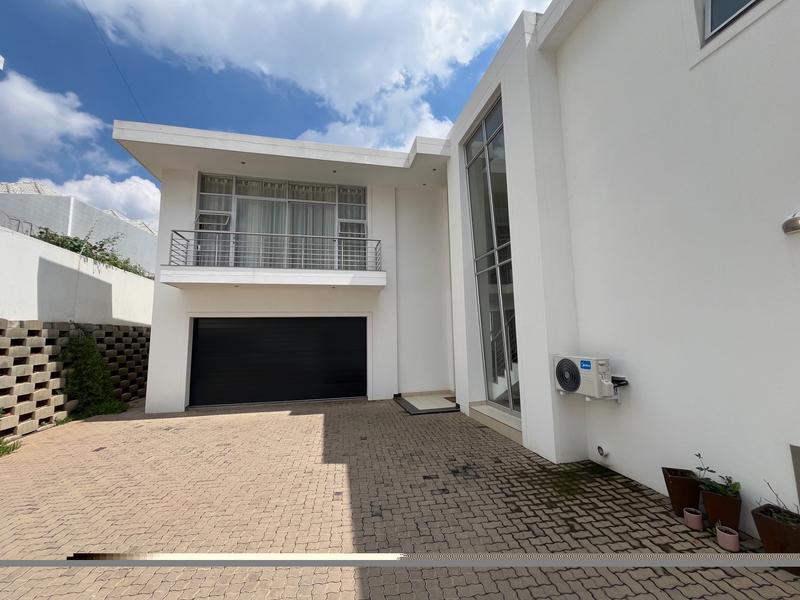 To Let 6 Bedroom Property for Rent in Waterkloof Heights Gauteng