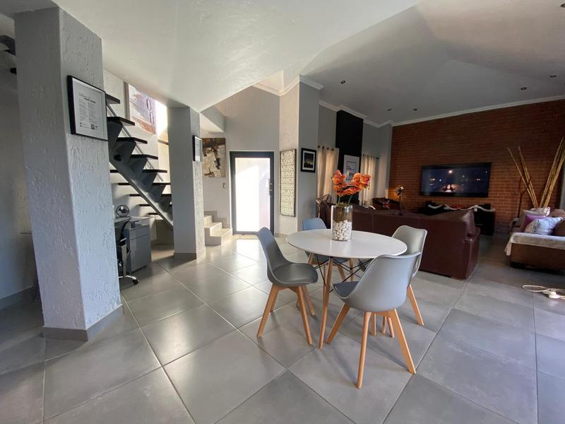 To Let 3 Bedroom Property for Rent in Lonehill Gauteng