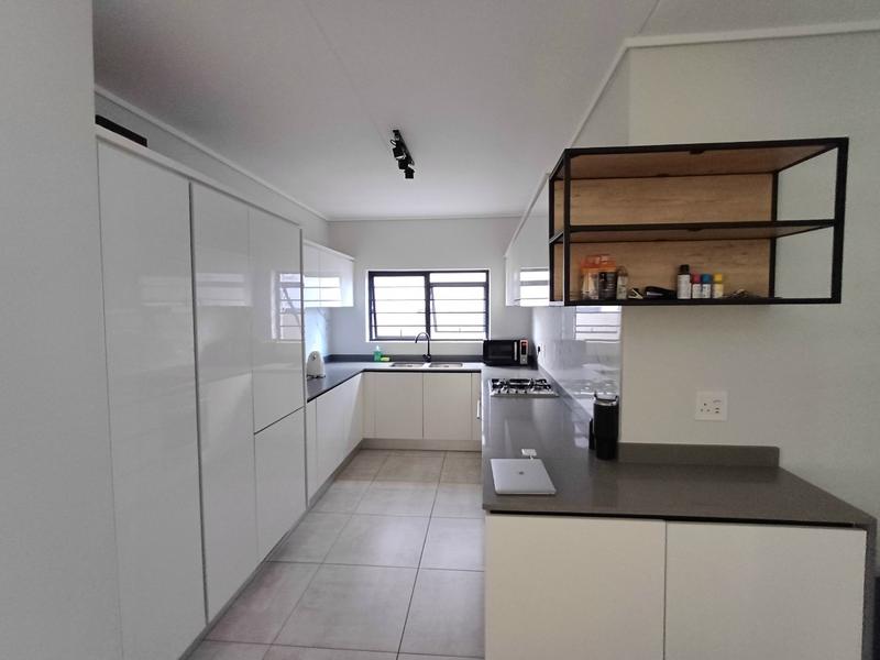 To Let 3 Bedroom Property for Rent in Waterfall Gauteng