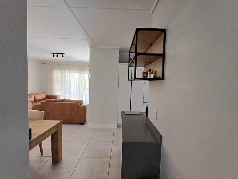 To Let 3 Bedroom Property for Rent in Waterfall Gauteng