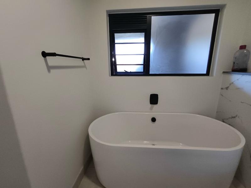 To Let 3 Bedroom Property for Rent in Waterfall Gauteng