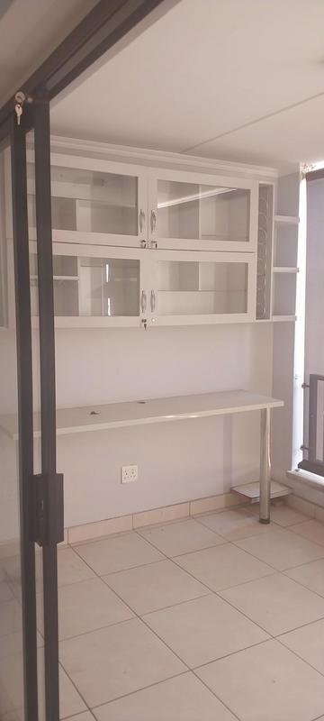 To Let 3 Bedroom Property for Rent in Olivedale Gauteng