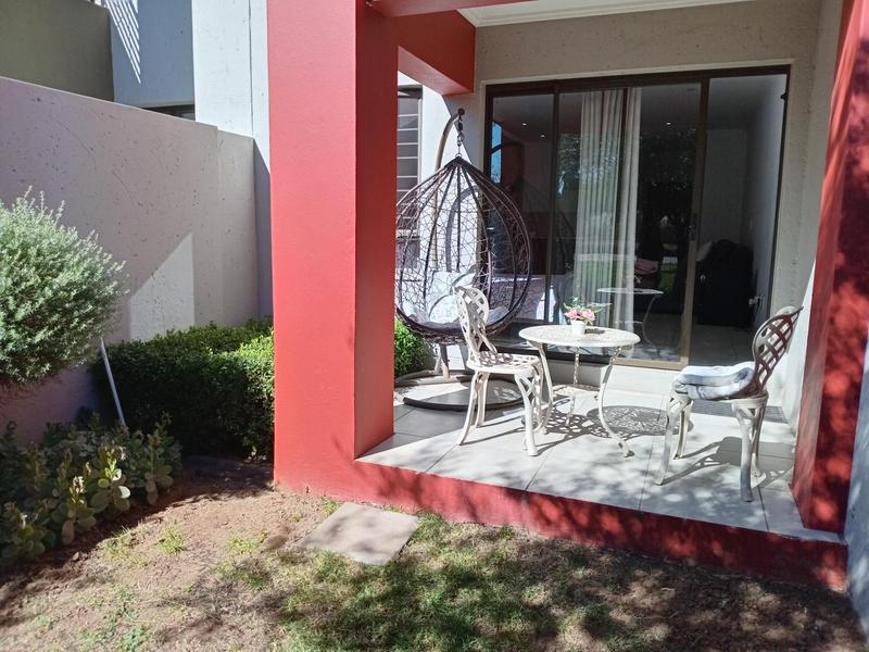 To Let 1 Bedroom Property for Rent in Fourways Gauteng