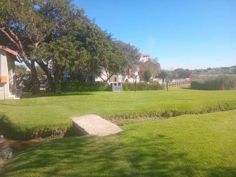 To Let 1 Bedroom Property for Rent in Fourways Gauteng