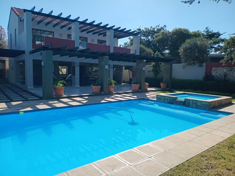 To Let 1 Bedroom Property for Rent in Fourways Gauteng