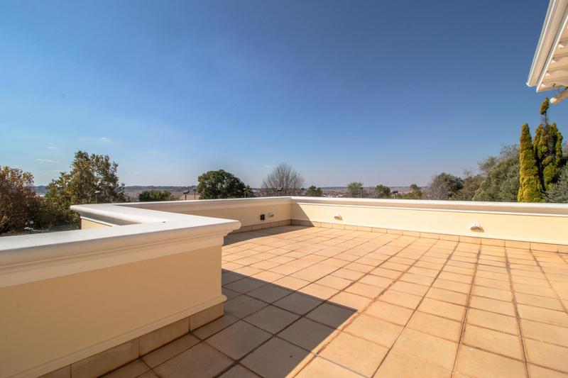 6 Bedroom Property for Sale in Cornwall Hill Gauteng