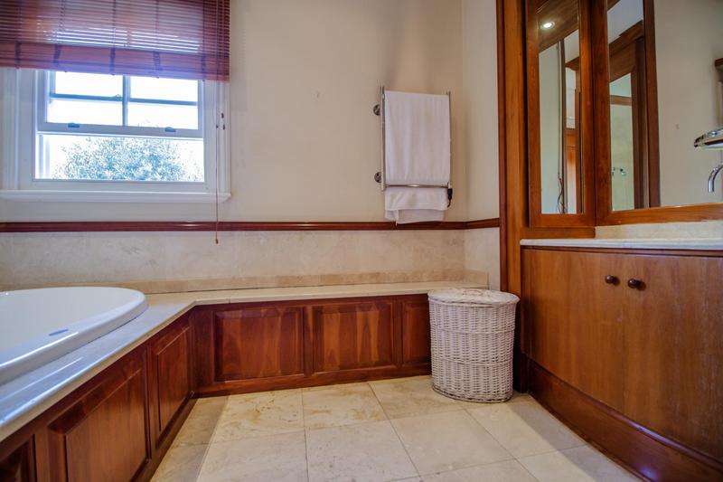 6 Bedroom Property for Sale in Cornwall Hill Gauteng
