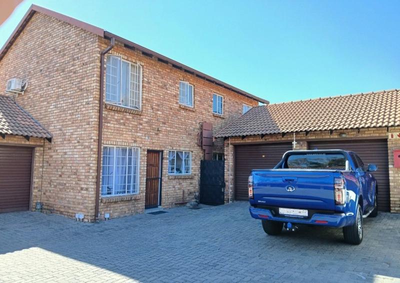 2 Bedroom Property for Sale in Annlin Gauteng
