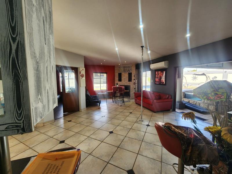 3 Bedroom Property for Sale in Zambezi Country Estate Gauteng
