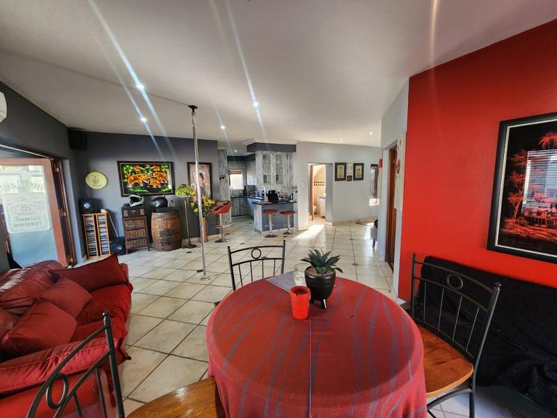 3 Bedroom Property for Sale in Zambezi Country Estate Gauteng