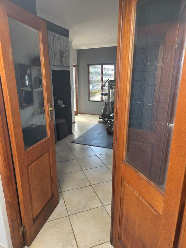3 Bedroom Property for Sale in Zambezi Country Estate Gauteng