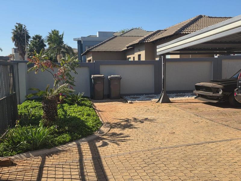 3 Bedroom Property for Sale in Zambezi Country Estate Gauteng
