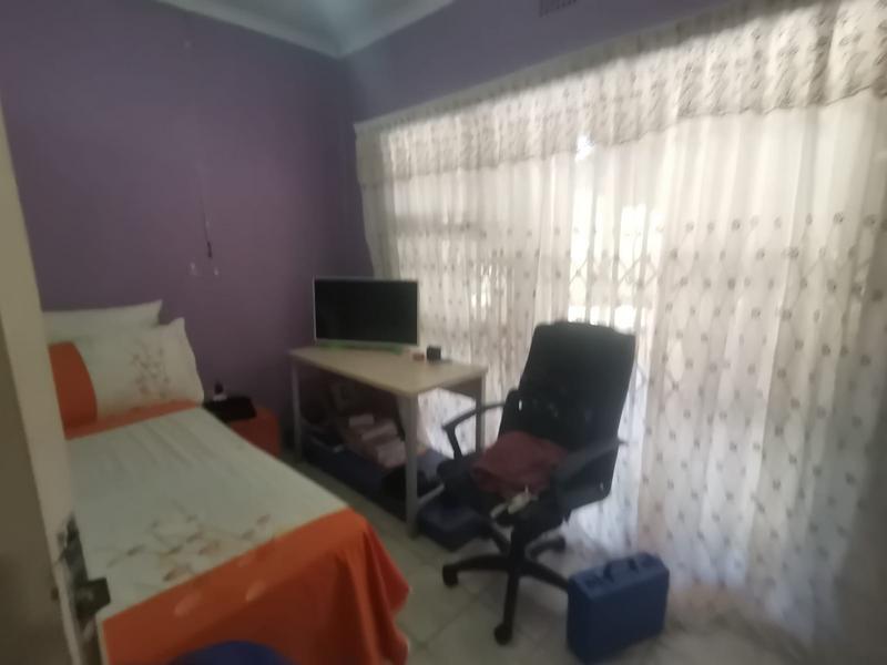 4 Bedroom Property for Sale in Brackendowns Gauteng