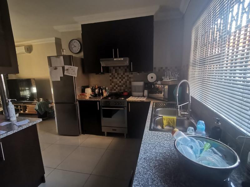 2 Bedroom Property for Sale in Brackendowns Gauteng