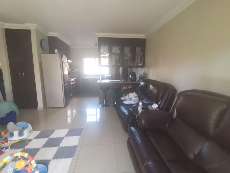 2 Bedroom Property for Sale in Brackendowns Gauteng