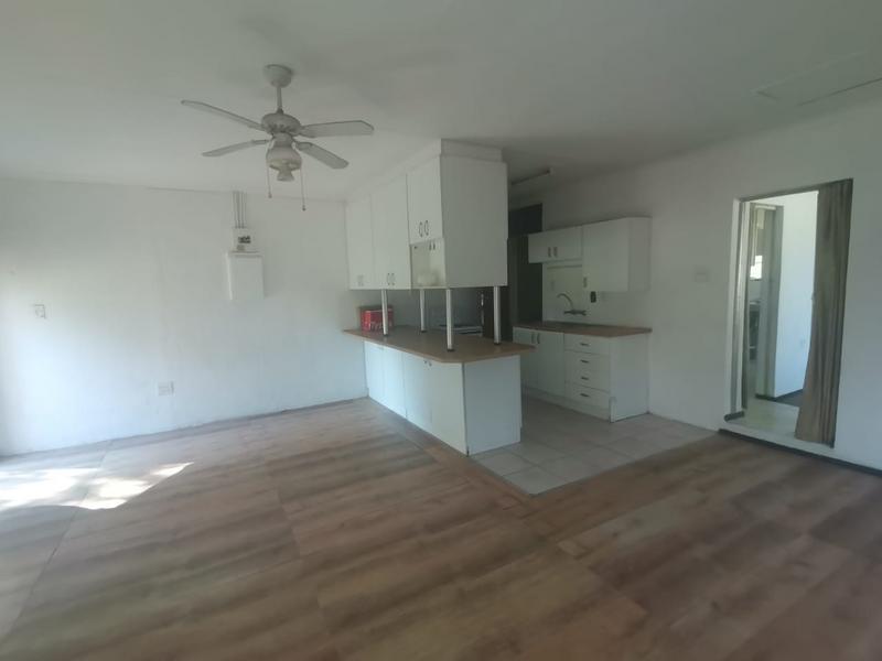3 Bedroom Property for Sale in Brackendowns Gauteng