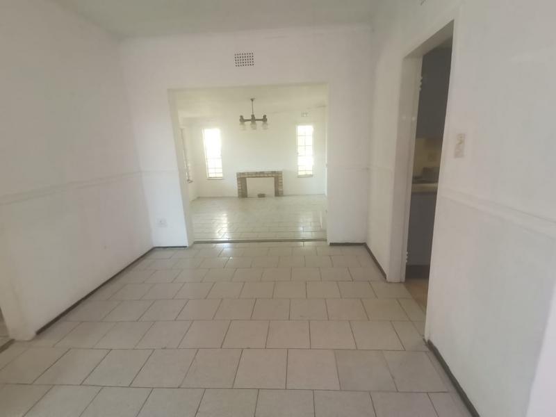 3 Bedroom Property for Sale in Brackendowns Gauteng