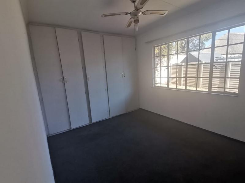 3 Bedroom Property for Sale in Brackendowns Gauteng