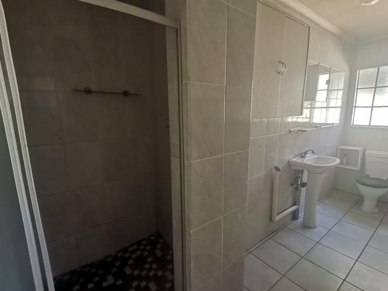 3 Bedroom Property for Sale in Brackendowns Gauteng