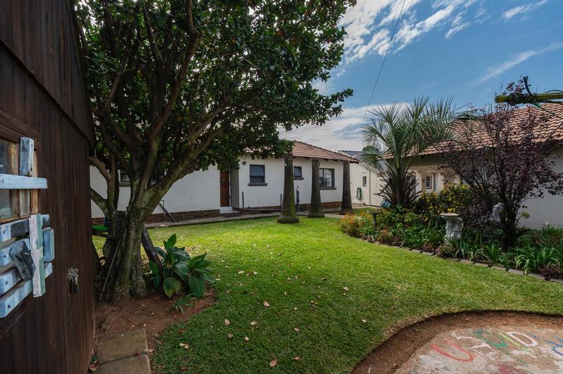 5 Bedroom Property for Sale in Brackenhurst Gauteng