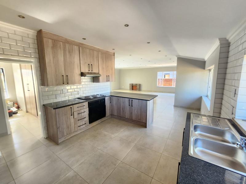 3 Bedroom Property for Sale in Verwoerdpark Gauteng
