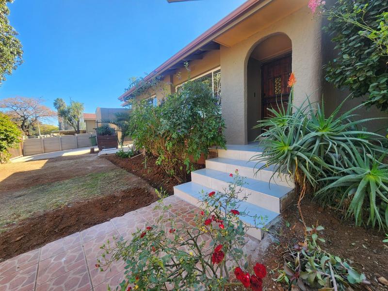 3 Bedroom Property for Sale in Verwoerdpark Gauteng
