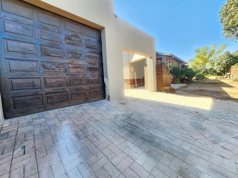 3 Bedroom Property for Sale in Verwoerdpark Gauteng