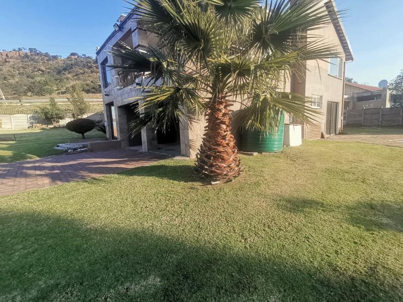 4 Bedroom Property for Sale in Linmeyer Gauteng