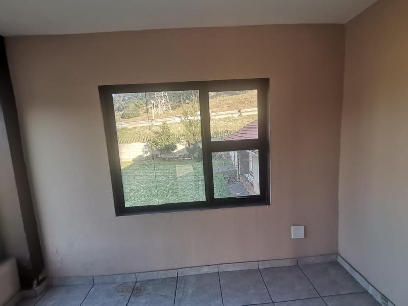 4 Bedroom Property for Sale in Linmeyer Gauteng