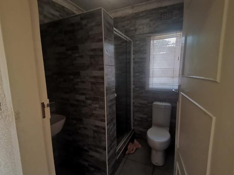 4 Bedroom Property for Sale in Linmeyer Gauteng